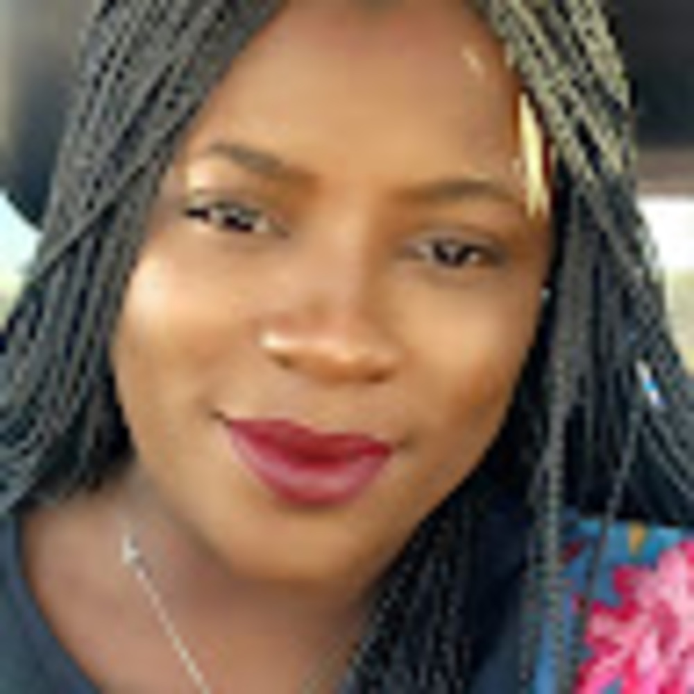 Meet your Posher, Tiffany